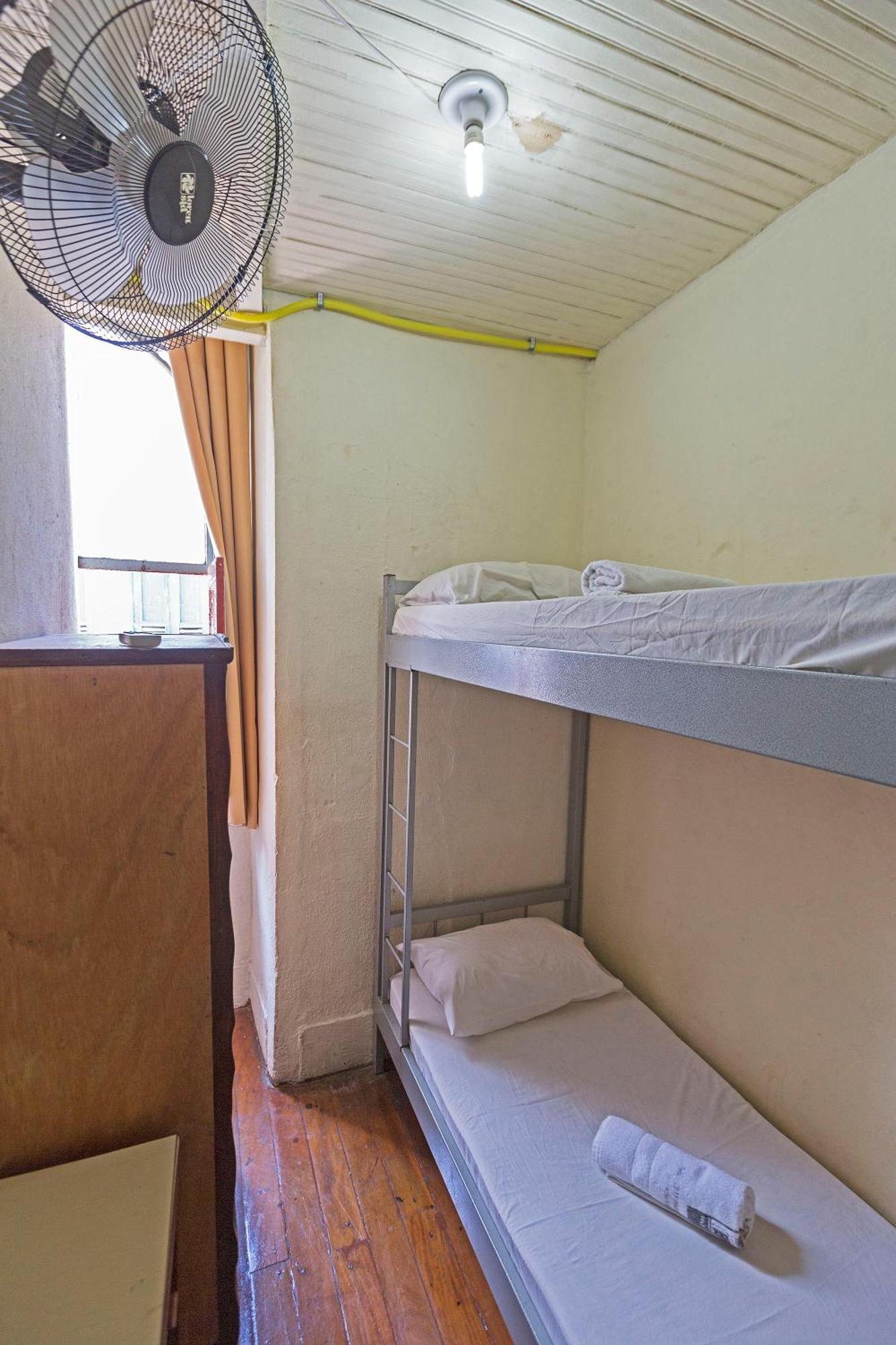 Hospedagem Ledo Rio de Janeiro Bilik gambar